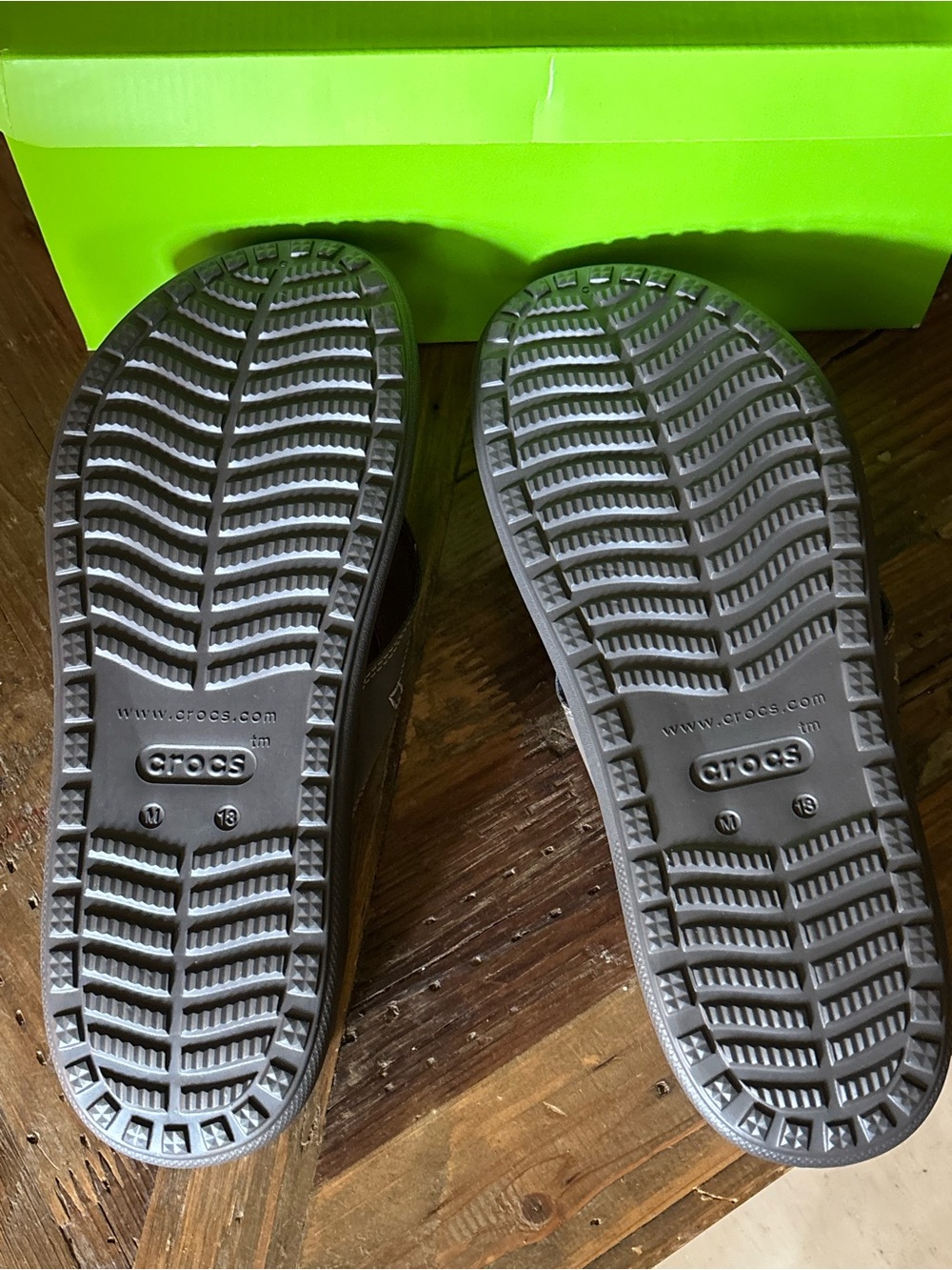 NEW CROCS Yukon Vista Litezide Flip Espresso Men’s Sandals Size 13 - Picture 9 of 9